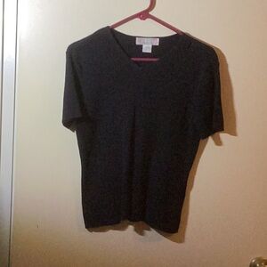 Black short sleeve vneck sweater
